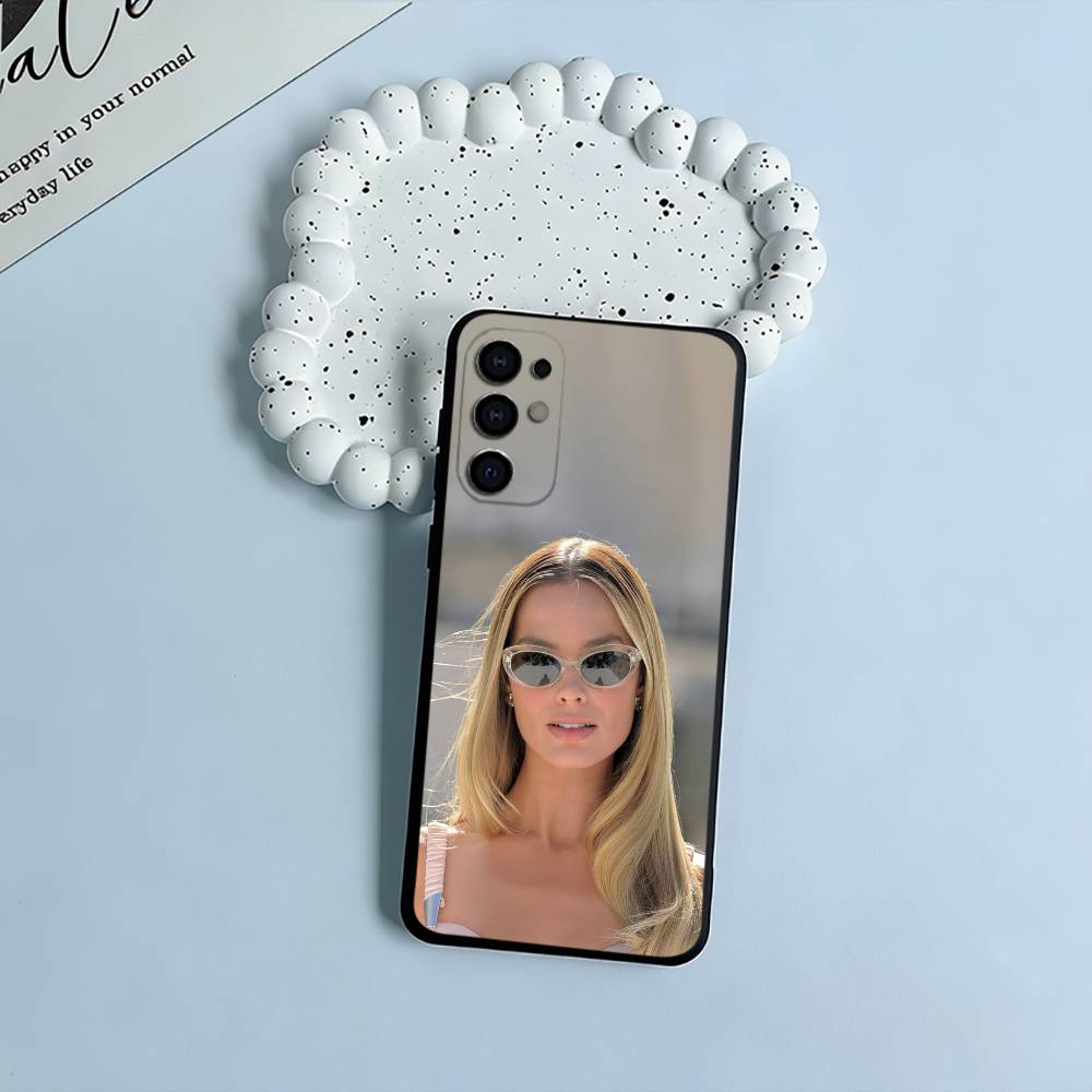 M-R-Margot -Robbie Phone Case For Samsung S25,S24,S21,S22,S23,S30,Ultra,S20,Plus,Fe,Lite,Black Soft Silicone