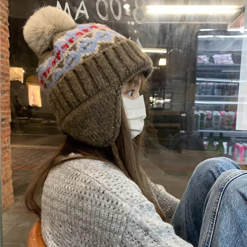 Fair Island contrasting color knitted wool hat women's season versatile big head circumference showing face small ear protection warm pullover hat