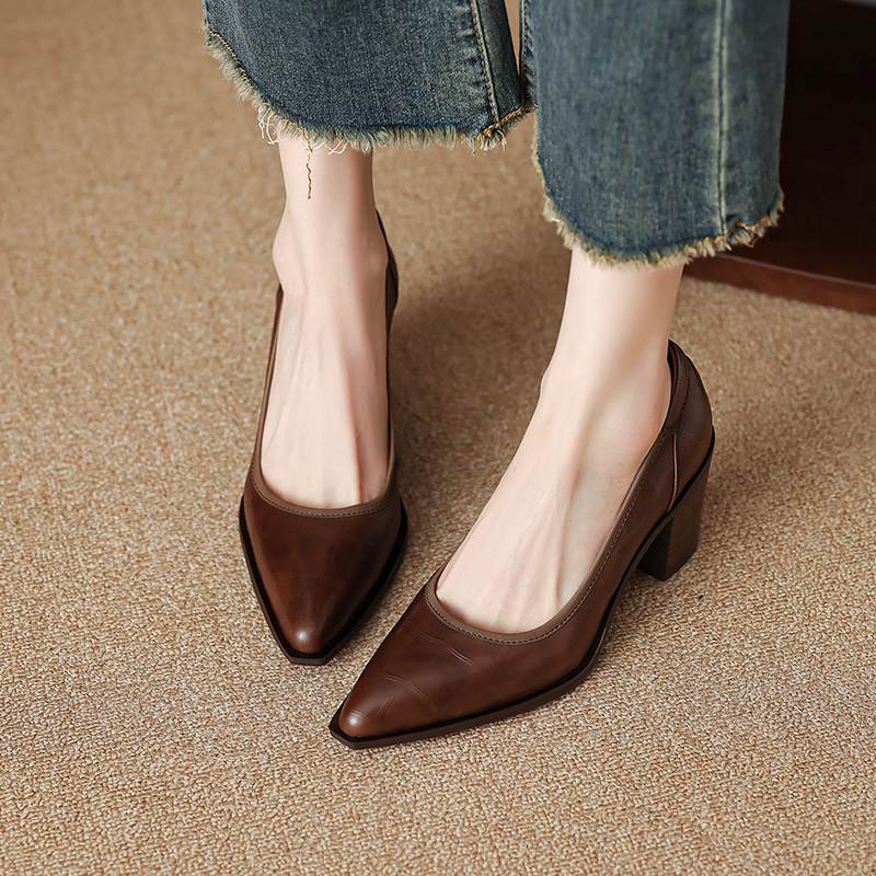 

Krazing Pot Кожа коровы Острый носок Размер 41 Массивный высокий каблук Слипоны Офисная леди Винтажные осенние туфли-лодочки 41 коричневый