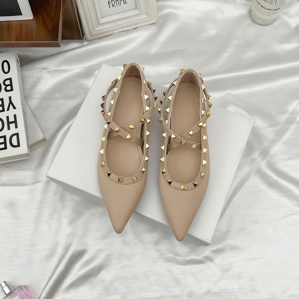 Spitze Einzel-Schuhe Damen Innenhöhe Erhöhung Flache Einzel-Schuhe Damen Flache Sohle Vielseitig Leichter Luxus Damen Schuhe 2025 Neue Nietenschuhe