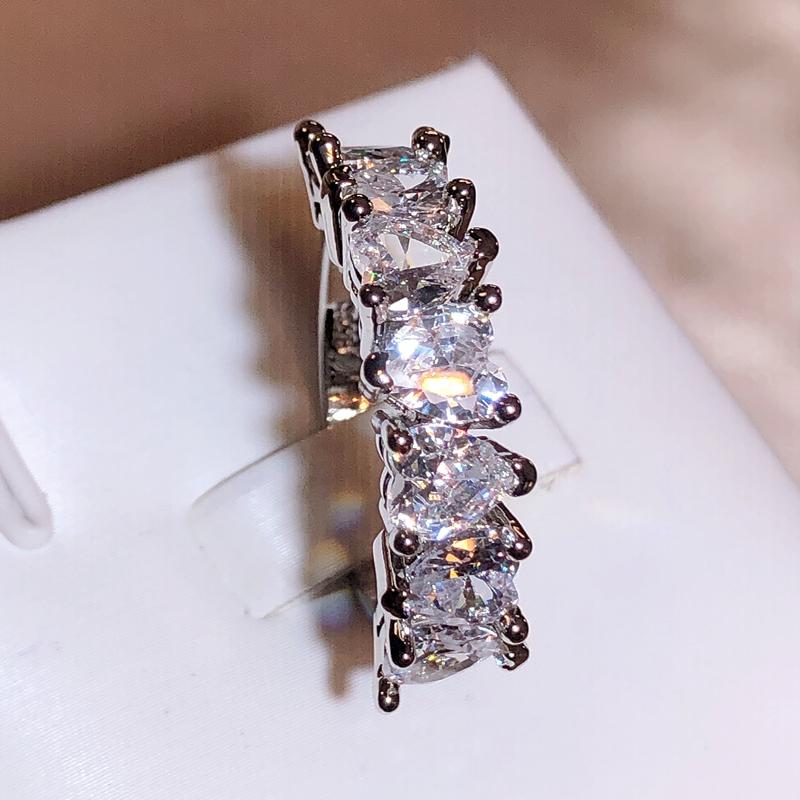 2022 New Heart-shaped Row Of Diamonds Wedding Ring Micro Paved Cubic Zirconia Daily Collocation Girls Ring Statement Jewelry