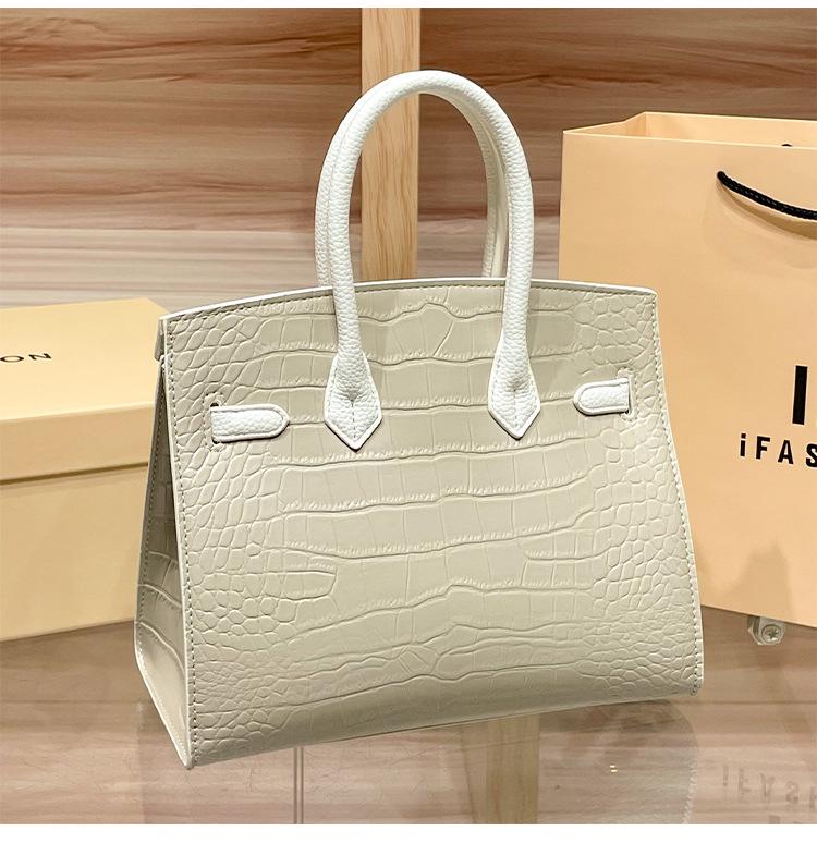 Platinum Women's Crocodile Pattern Color Block Handbag - European & American Fashion