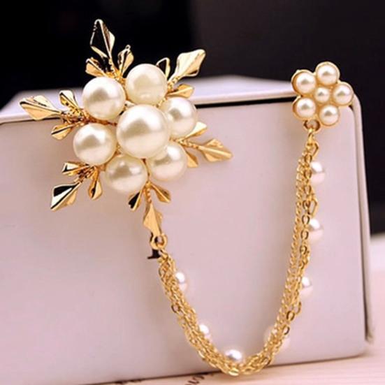 Brooch Pin, Lapel Badge with Double Fixed Safety Pin And Magnetic Buckle, Imitation Pearl Flower Decor Suit Brooch for Suits Coats Dresses Neck