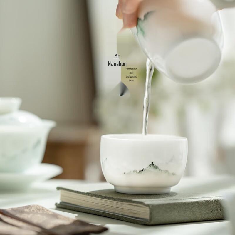 Hand-Painted Nordic Ceramic Kung Fu Tea Master Cup