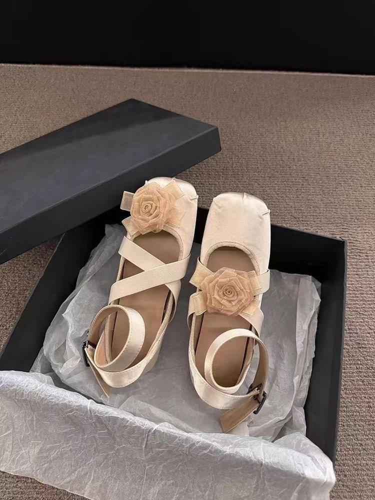 

Ретро-цветочные туфли с перекрещивающимися ремешками 2025 года, летние балетки с квадратным носком и небольшим вырезом, новые китайские нежные балетки 40 абрикосовый