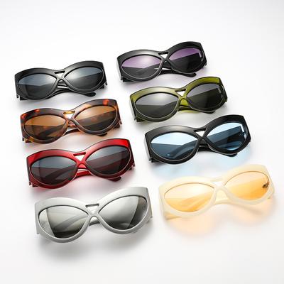 New Large Frame Cat Eye Sunglasses Women Fashion Retro UV400 Protection Oversized Mirror Lens Sun Glasses