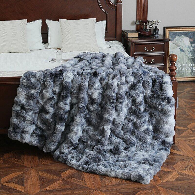 Thick and Warm Modern Blanket Autumn and Winter Bubble Velvet Rabbit Fur Blanket Plush Sofa Towel Pillow Cover Soft and Comfortable Bed Sheet