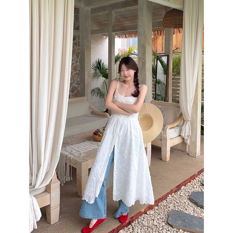 Kumikumi French Style Retro White Sling Dress Women Summer Heavy Industry Embroidery Chic Waist Hugging Slimming Long Dress