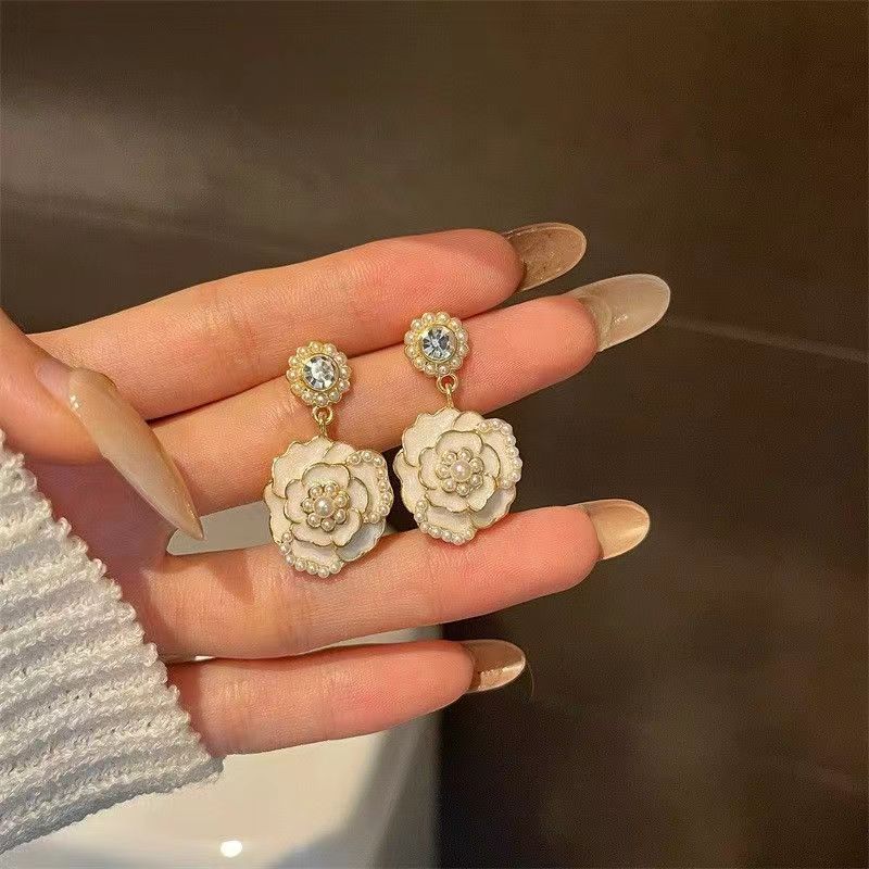 S925 Silver Pin Pearl Stone Flower Earrings for Women