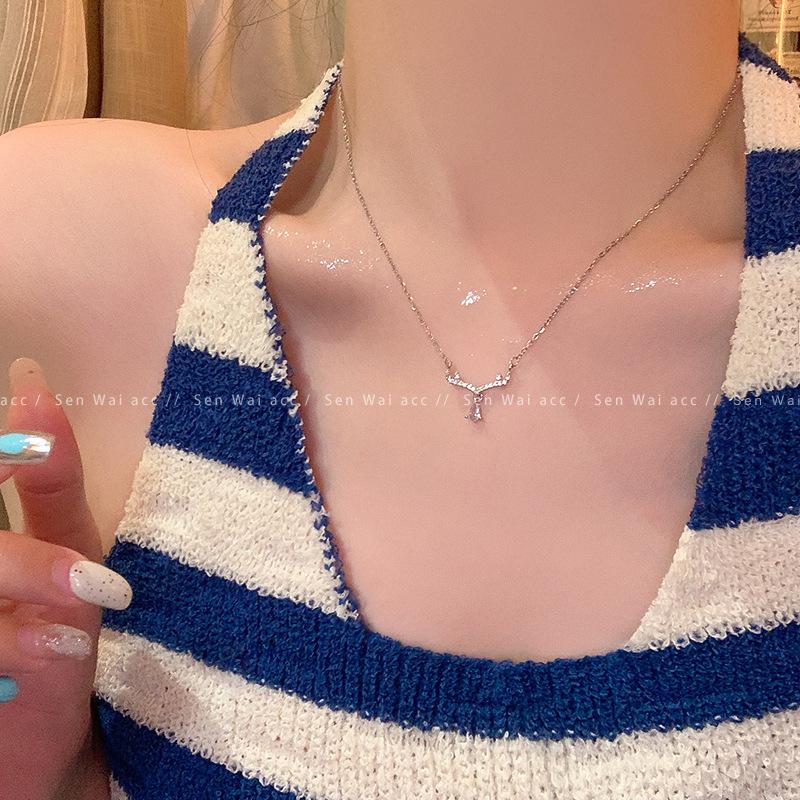 Micro-inlaid zircon titanium steel necklace femininity clavicle chain match