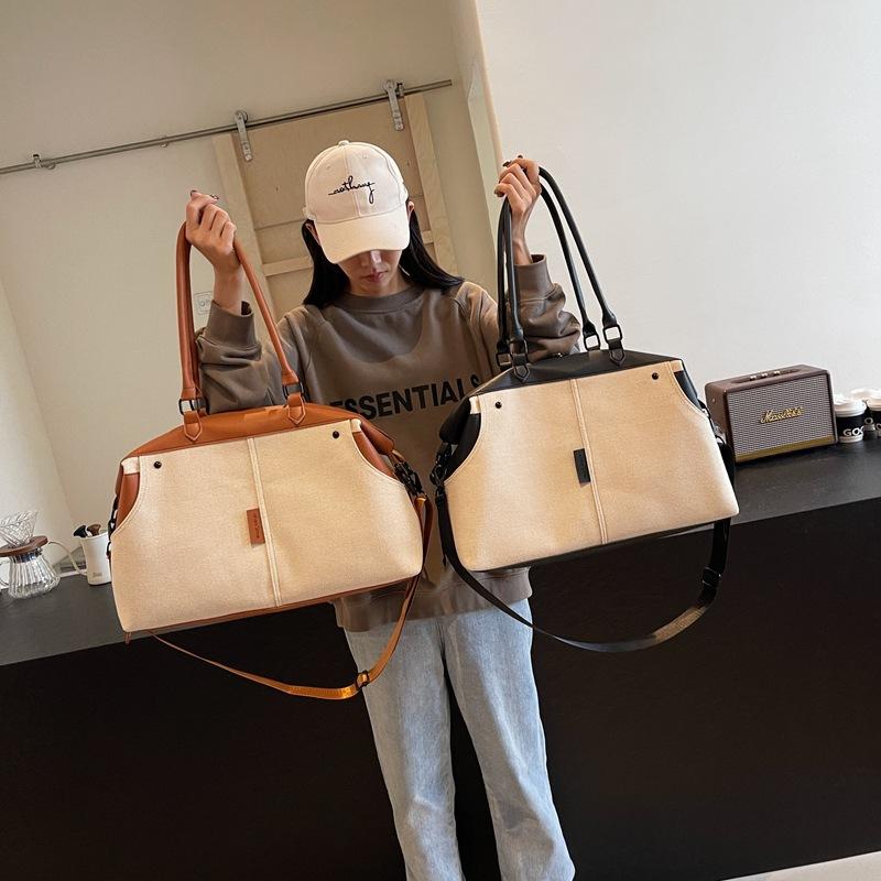 Travel bag Large capacity high-end shoulder bag Fitness yoga maternity storage bag Portable business trip messenger bag