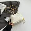 Travel leisure popular feminine small fashion texture bucket commuter chain crossbody bag