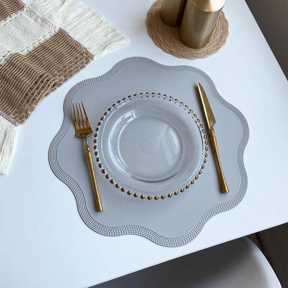 Flower Shaped Leather Placemats Heat-Resistant Washable Kitchen Tableware Pad Non-Slip Oil-Proof Place Mats Bars Coffee Shops