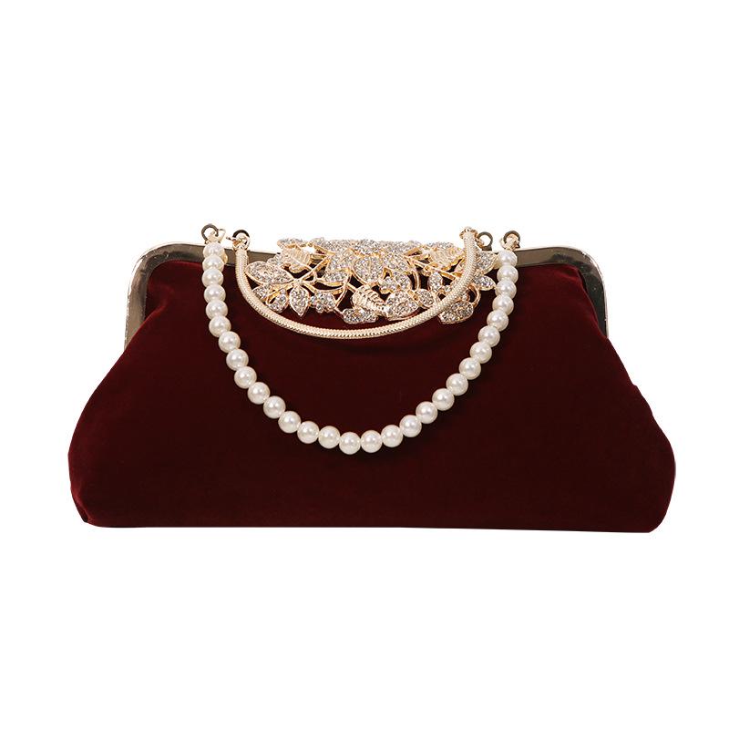 Handmade Beaded Pearl Evening Bag with Rhinestones: European & American Retro Qipao Style