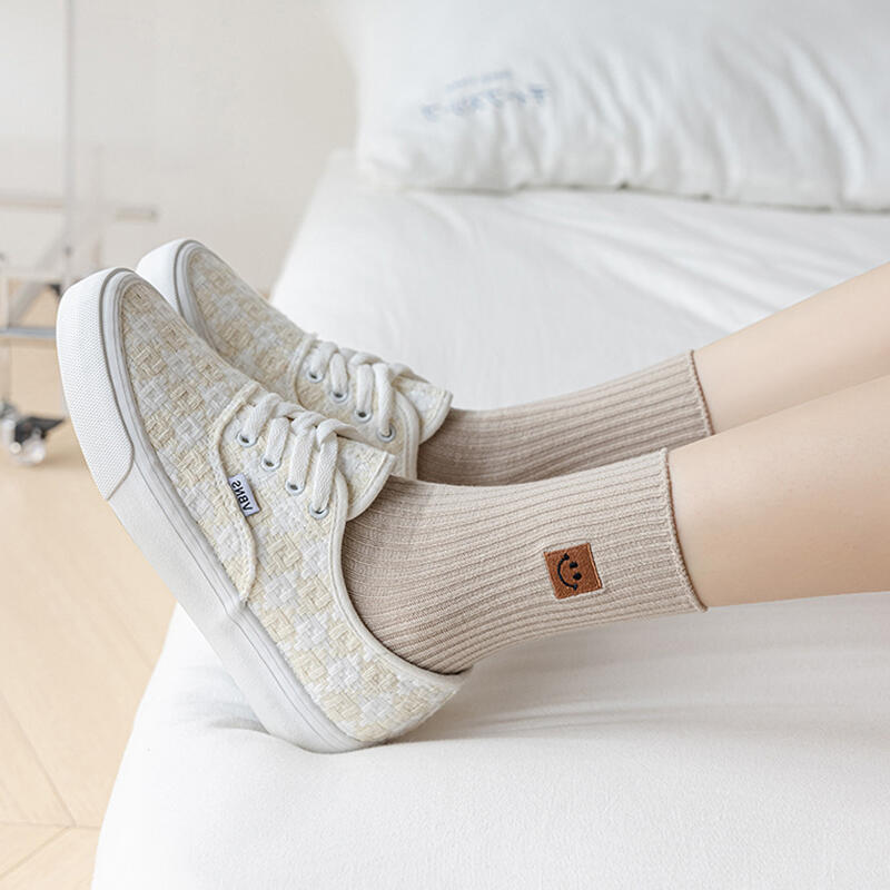 3 Pairs of Women's Square Smiley Embroidered Gore-Tex Socks