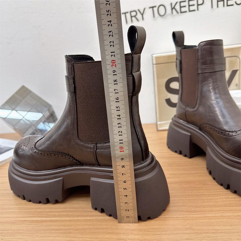 European Station Platform Sleeve Retro Thick Heel British Style Women's Boots 2025 Autumn and Winter New Velvet Heightening Martin Boots