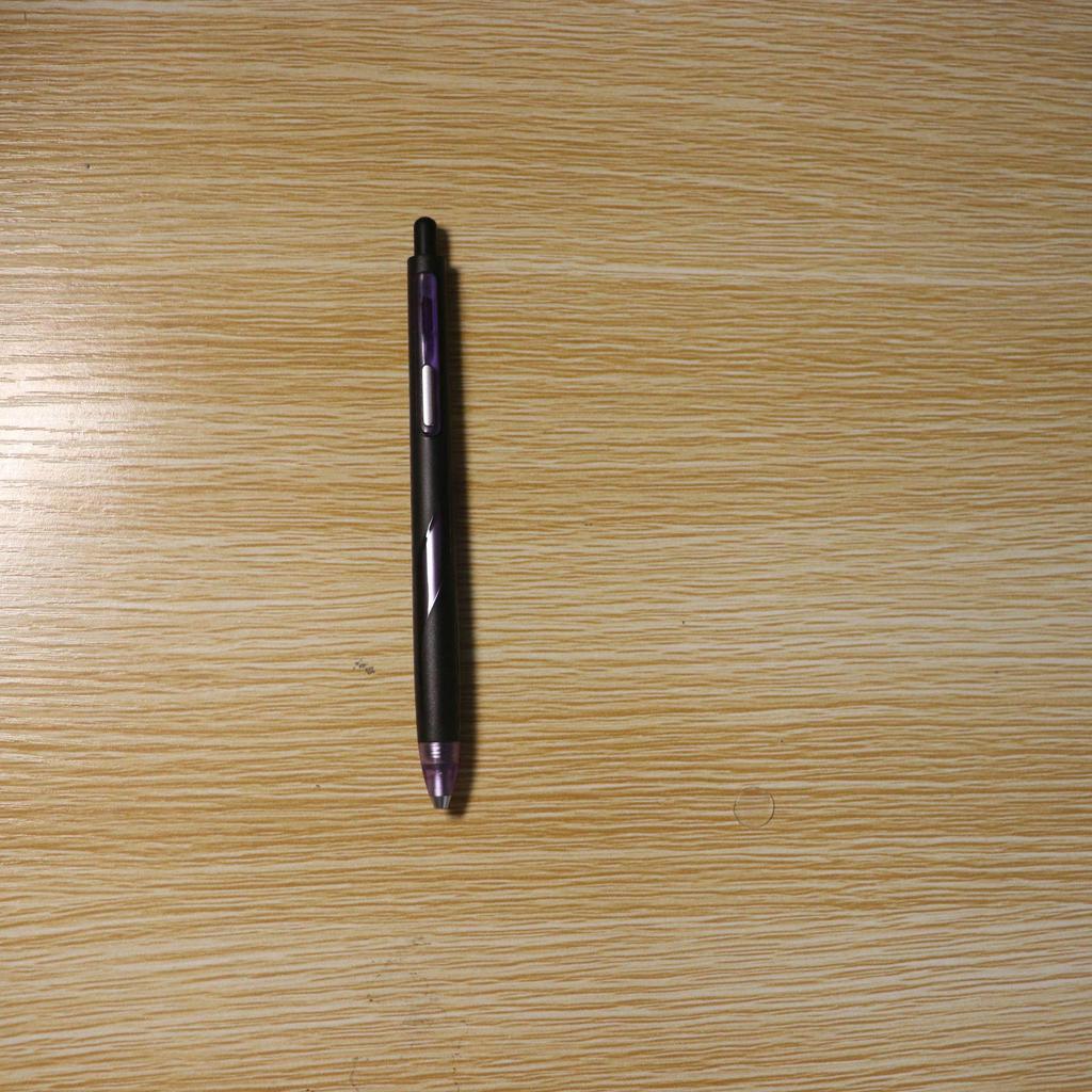Dian Shi DS-0157 Lightning Quick-Dry Press-Type Neutral Pen - Low Gravity, Large Capacity, Silent, 0.5mm.