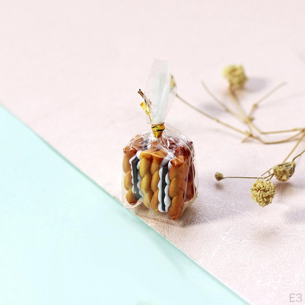 4pcs 1/12 Miniature Resin Biscuit Model Dollhouse Accessory Educational Toys