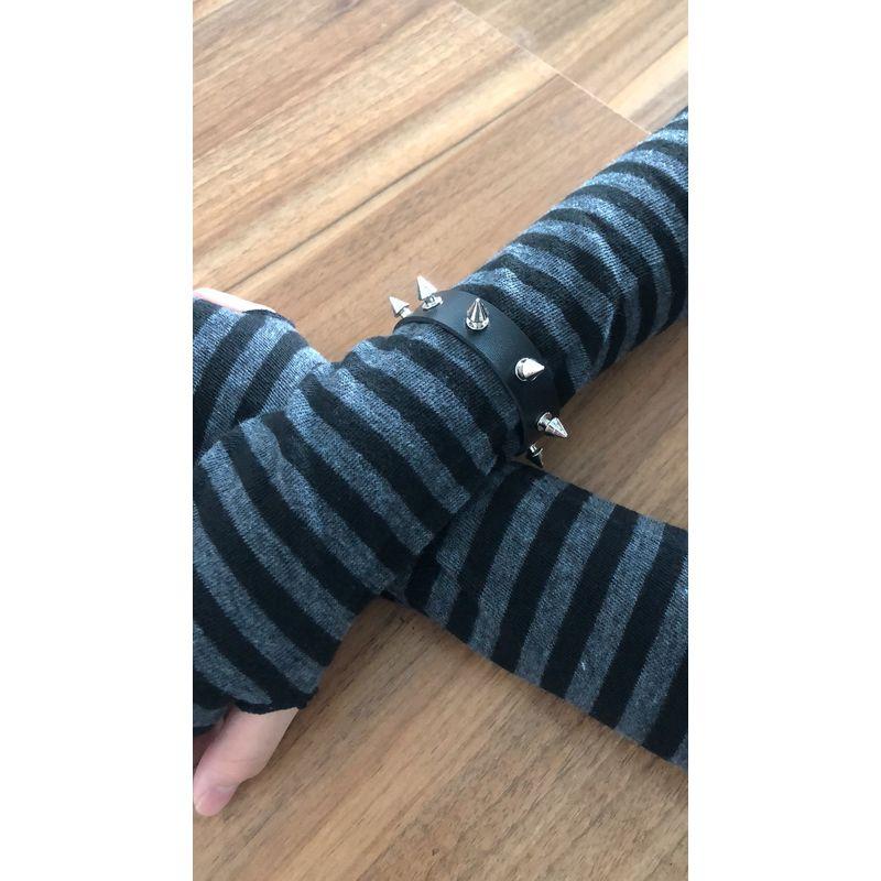 

Полосатые нарукавники женские черные перчатки без пальцев с полуоткрытыми пальцами металлическое кольцо-череп кожаный темный панк солнцезащитные нарукавники с цепочкой Ин Small rivet buckle All yards