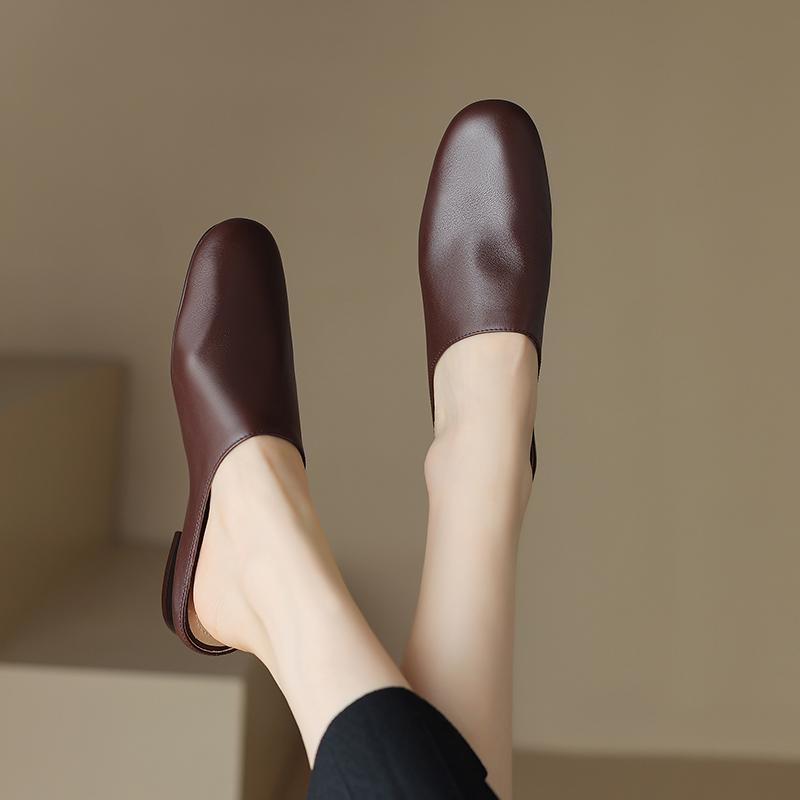 Fashion 2025 New Summer Women Mules Genuine Leather Shoes for Women Cover Toe Low-heel Slippers Round Toe Slingback Designer Sandals