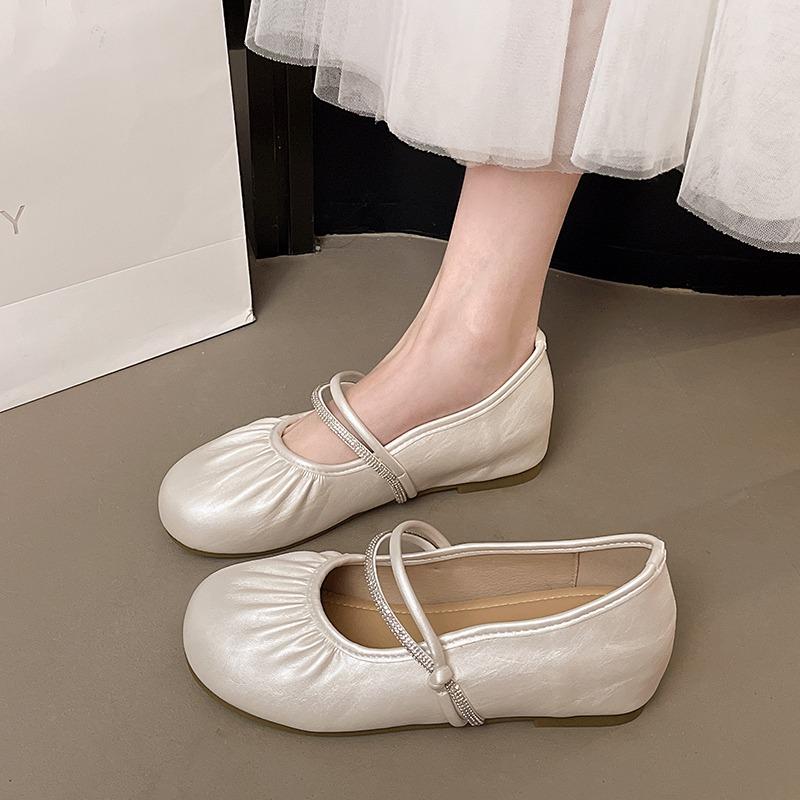 Fashion Pleated Crystal Women Flats Shoes Fashion Shallow Classical Loafers Shoes 2025 New Autumn Casual Sneaker Walking Dress Zapatos