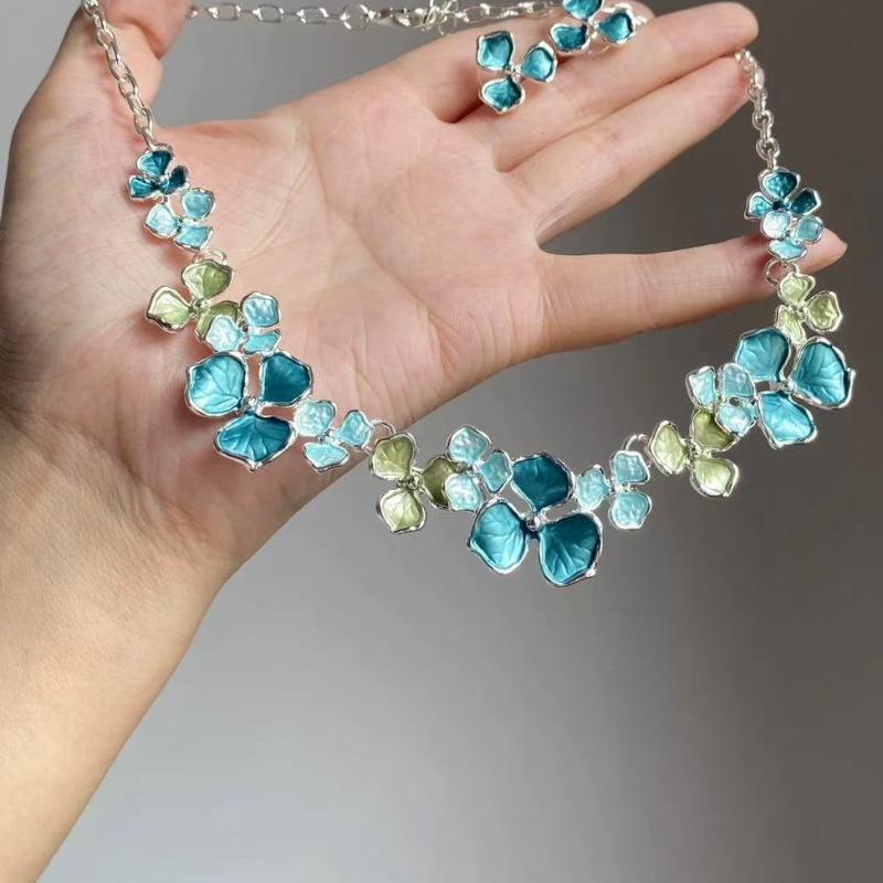Super Fairy French Butterfly Drop Glaze Beaded Necklace Niche Design Sense Temperament Fashion Style Necklace