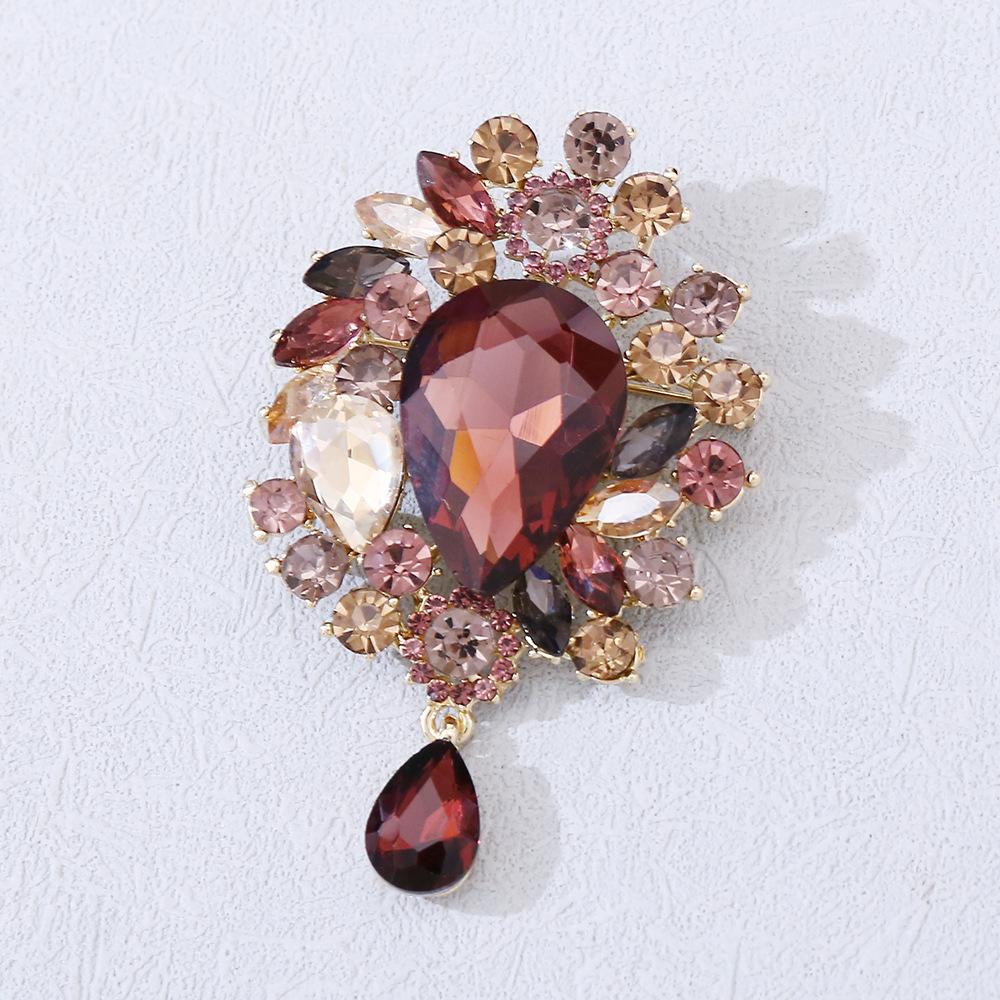 2026 Brooch European and American Luxury Super Flash Crystal Brooch Fashion Fur Coat Corsage Creative Pendant Crystal Pin Jewelry