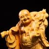 Holzschnitzerei Hotei Buddha Figur von einem der Sieben Glücksgötter 10cm Amulett für Glück und Hochwertiges Buchsbaumholz, Götter, hoch. dfjlwke. Reichtum.