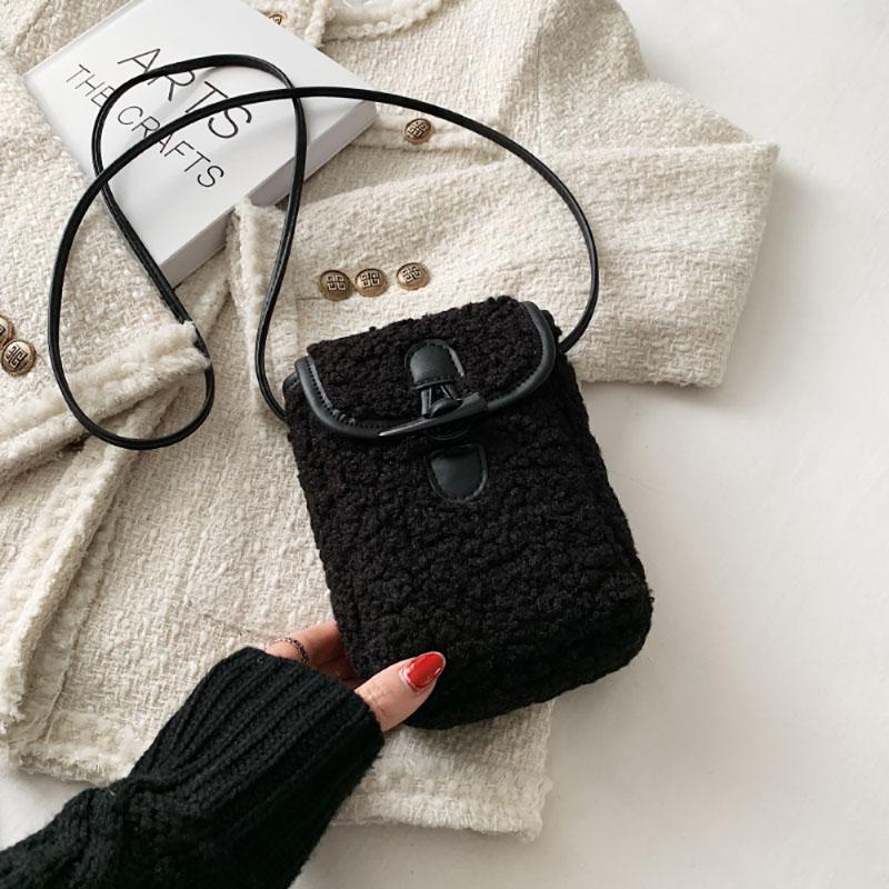 Fashion Mini Lamb Wool Small Square Bag Horn Toggle Button Design Portable Popular Plush Crossbody Bags Cute Mobile Phone Pack