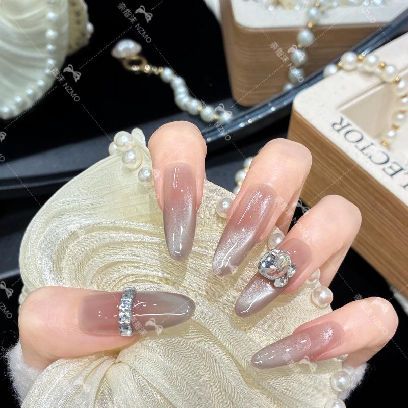 L94 Elegant Versatile Handmade Cat Eye Nails with Long White Side-Light Effect XS (Long Oval)