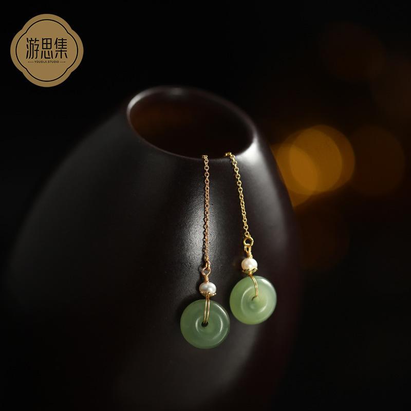 Peace buckle gold-plated earrings, simple and classic ear jewelry recommendation Gold-plated Hetian jade e