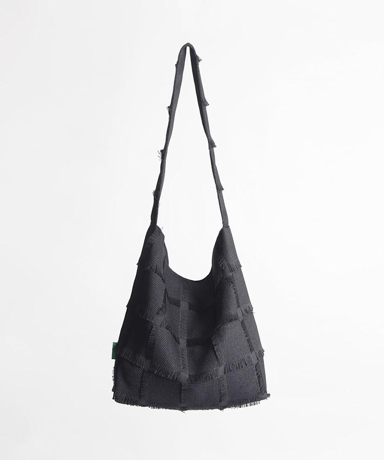 Green Stuff Simple Shopper Bag 62 Ethnic Fringe - Black