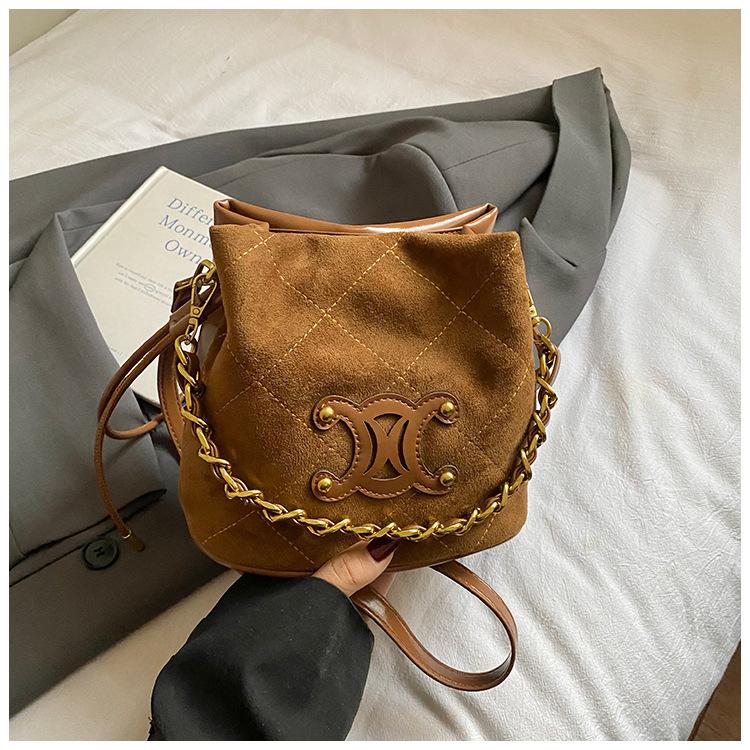 Commuter simple diamond bucket bag women's 2025 new fashionable large-capacity casual foreign style shoulder messenger bag