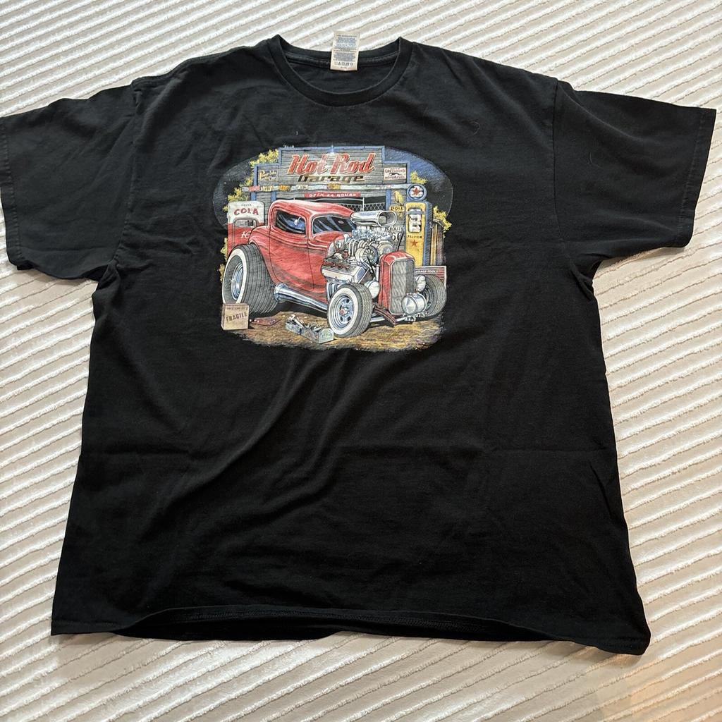Hot Rod Old Garage Cars and Trucks Men's Graphic T-Shirt Sz XL VTG Look Unisex T-Shirt