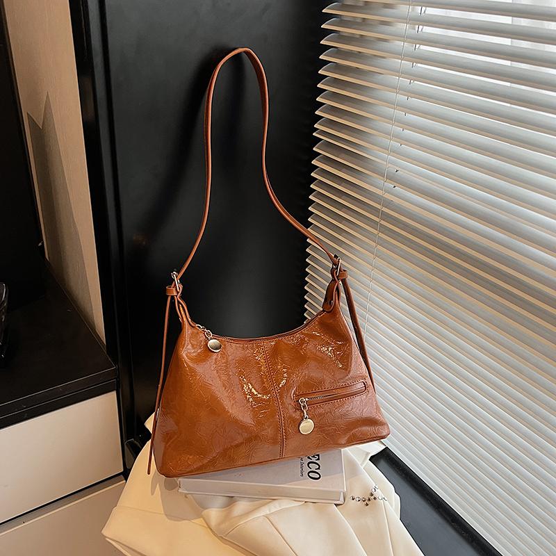 Bag Women's Autumn and Winter Maillard Style Underarm Bag Korean Niche Design Punk Locomotive Bag Shoulder Bag