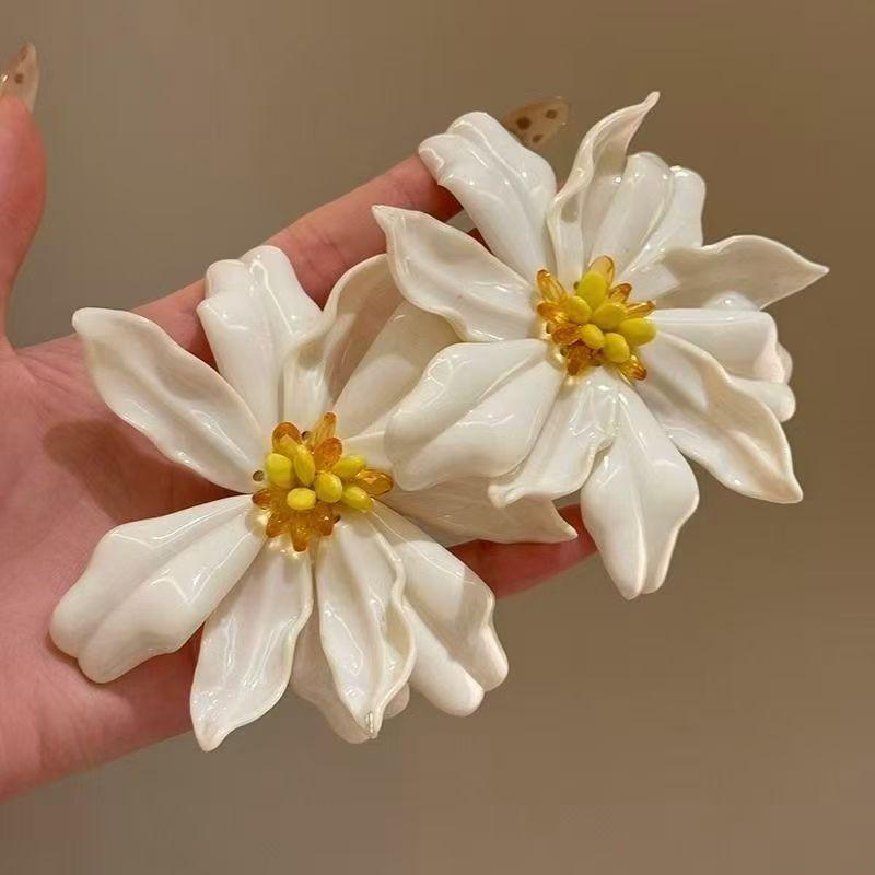 Mori Style Silver Needle Floral Glass Grape Tassel Earrings – Elegant High-End Design