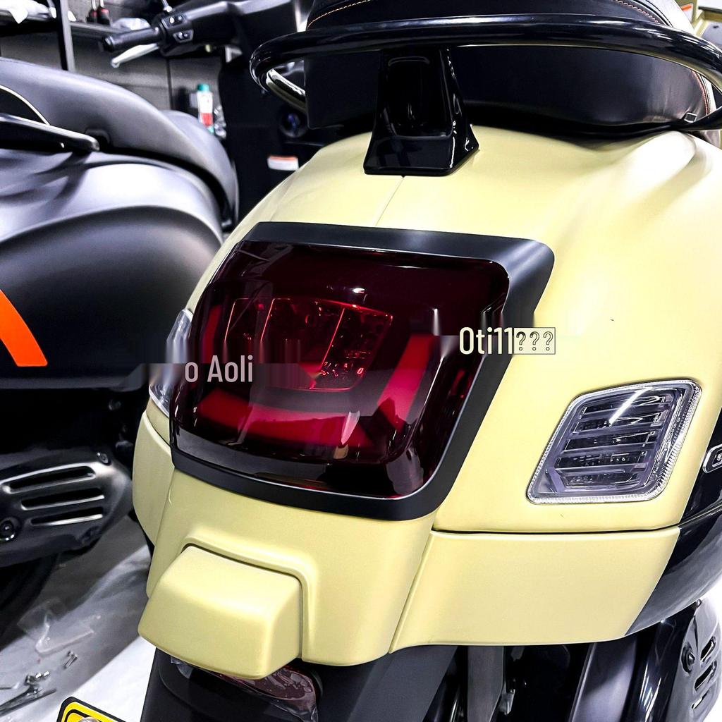 Vespa GTS300/GTV300 2023 LED Taillight & Brake Light Accessory