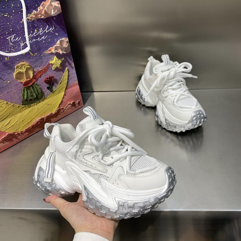 

Dad Shoes Girl 2025 New Soft Leather Mesh Breathable Muffin Durian Sole Heightening Little White Shoes Sneakers Women s Shoes 35