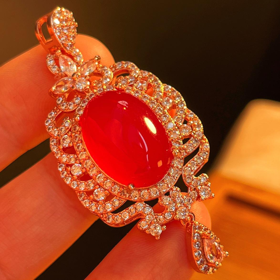 

Jade Red Luminous Natural Carnelian Pendant Agate Pendant Real Shot