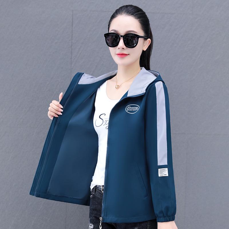 Women's Thin Hooded Jacket: 2025 Spring/Autumn Korean Style Versatile Short Casual Top for Middle-Aged Moms