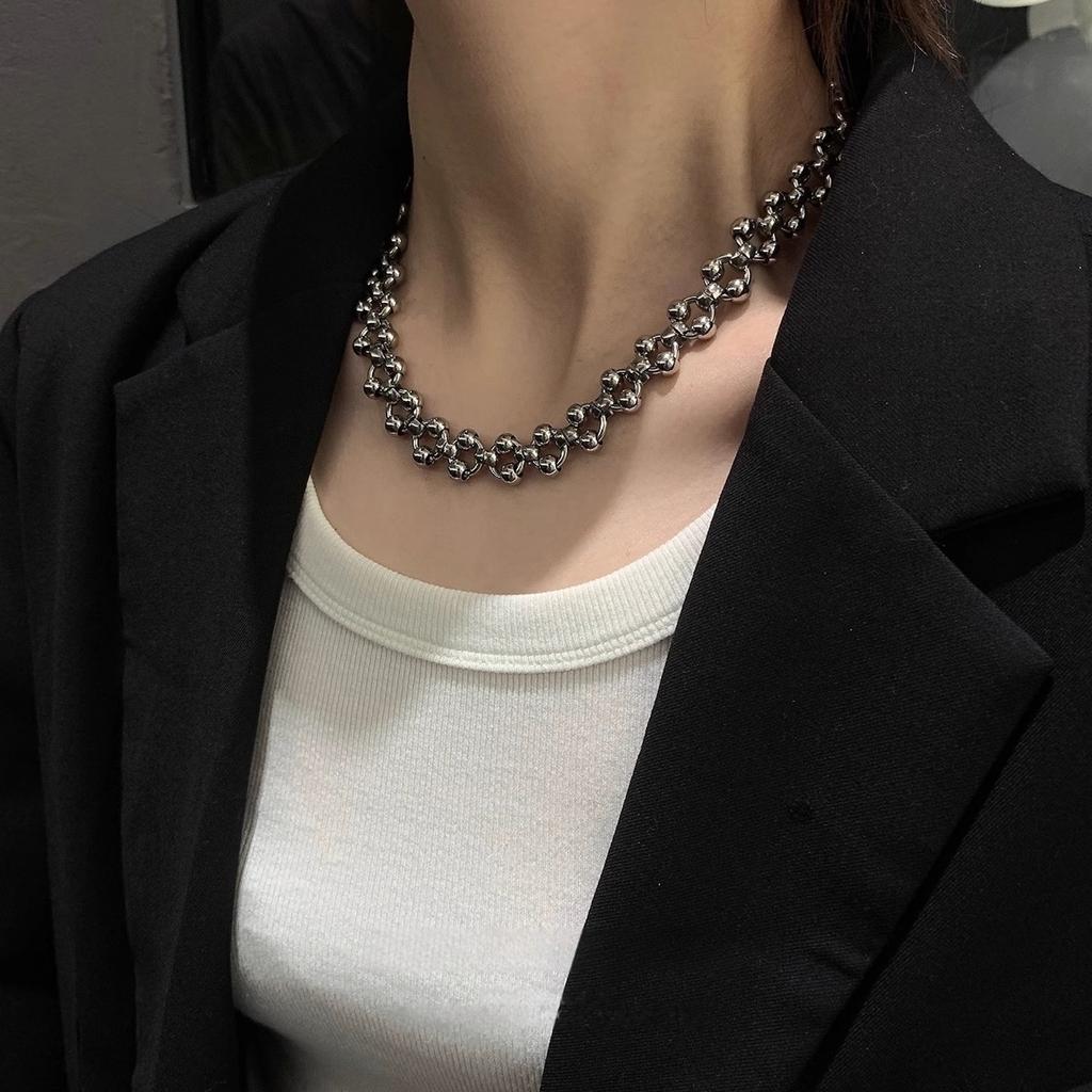 Punk Hip-hop Raffinato Fatto a Mano Perline Rotonde Acciaio Inossidabile Collana a Catena per Clavicola Parola O Accessori Choker per Donne Uomini Gioielli