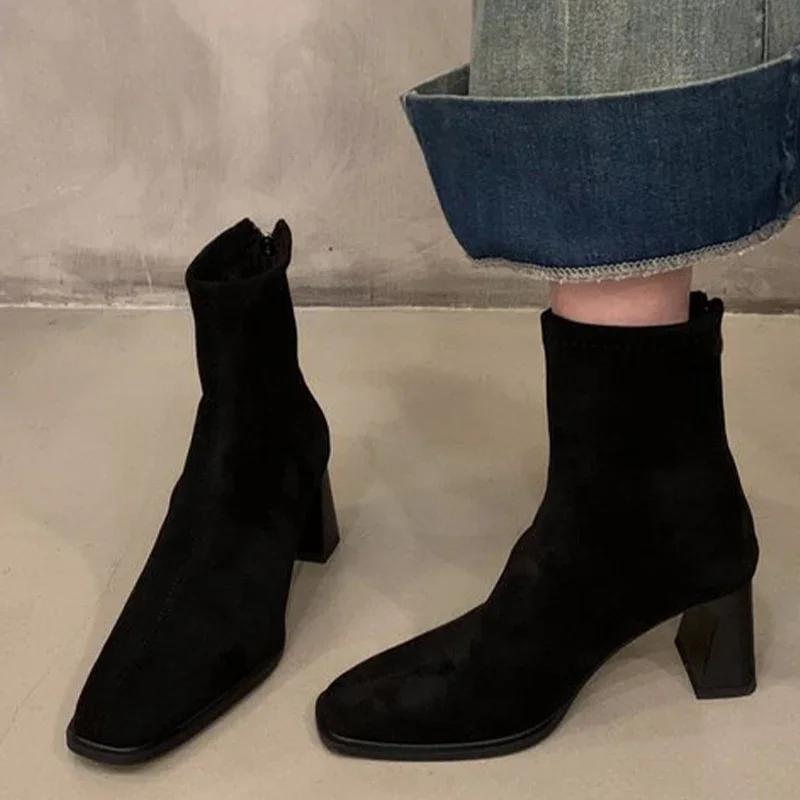 Tocuri înalte Cizme de zăpadă pentru femei Pantofi din piele intoarsa cu varf patrat Cizme Chelsea de designer de iarna Trend Goth Gladiator Botas De Mujer
