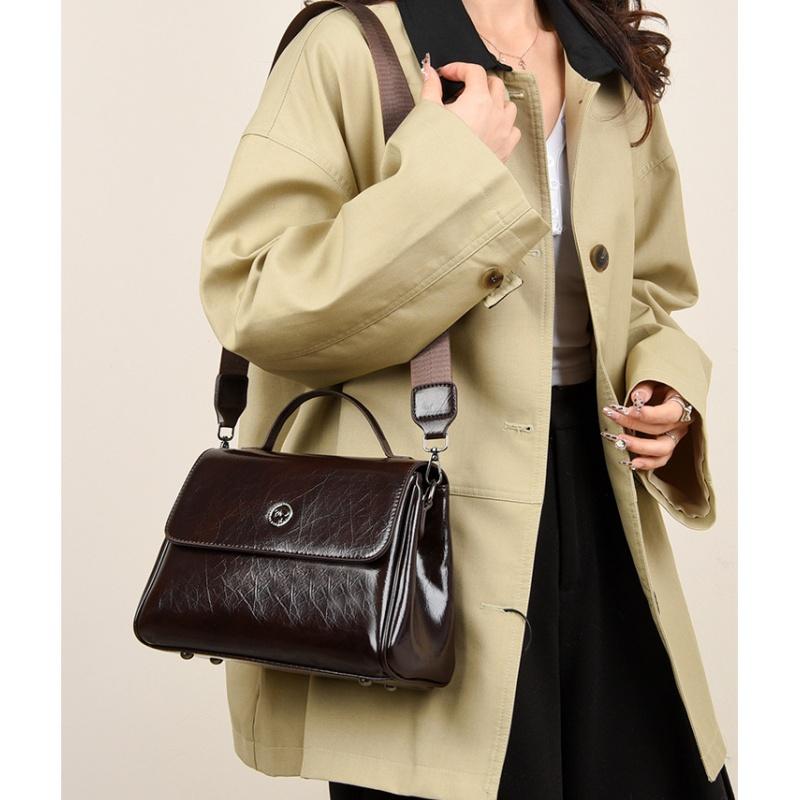 Spring New Fashion Simple Ladies Handbags PU Leather Light Luxury High-end Sense Solid Color Women's Tote Bag Versatile Commuter Buckle Crossbody Bags