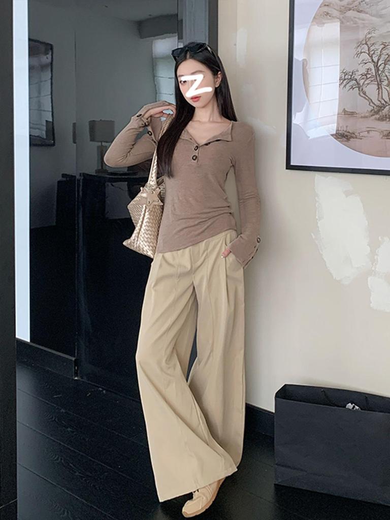 Spicy Girl Design V-Neck Button-Up Long-Sleeve Henley Top - Waist-Cinched, Slimming for Autumn/Winter