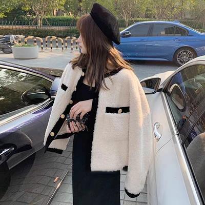 Lamb Plush Small Fragrant Jacket for Women In Autumn and Winter, Thickened Design, Niche Korean Temperament, Warm Cotton Coat for Small People