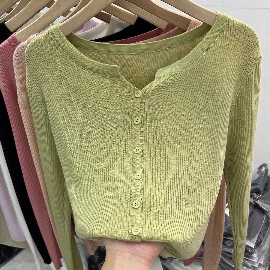 

Новая весенняя блузка-базовый слой с длинными рукавами в корейском стиле, мягкая и нежная, для женщин, носящих вязаные кардиганы, короткий свитер и тонкое пальто One Size зелёный/жёлтый