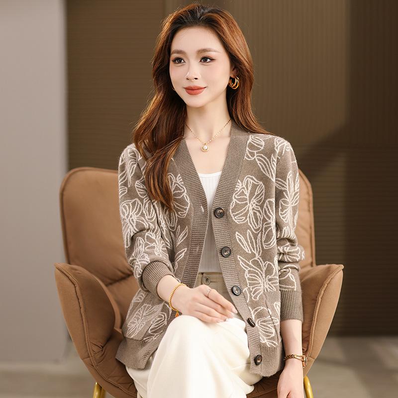 2025 Women's Spring & Autumn Jacquard Knit Cardigan: Casual Loose Sweater Coat