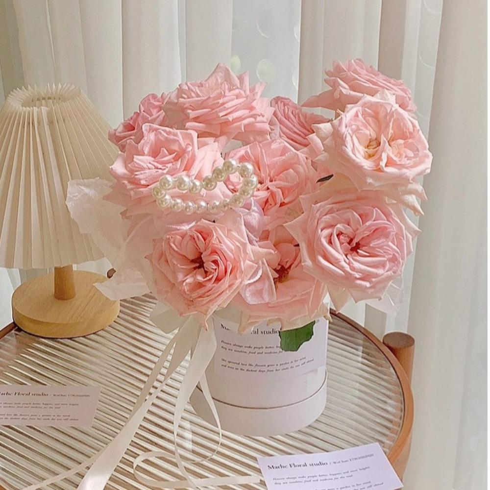 Dárková krabička z jednobarevného balicího papíru Kulatý kbelík na květinovou aranžmá Úložný prostor pro kytici