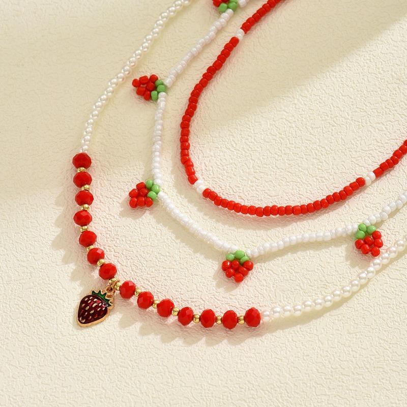 Pearl Necklace Set Jewelry New Strawberry Necklace Small Fresh Soft Pottery Rice Bead Necklace Women