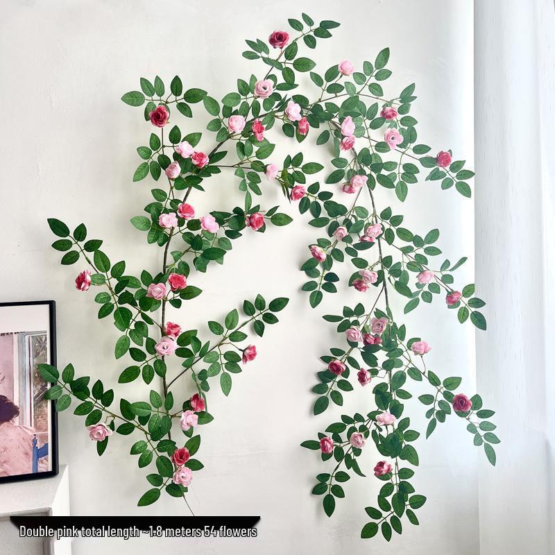 Hochwertige künstliche Rosenranke für florale Wanddekoration